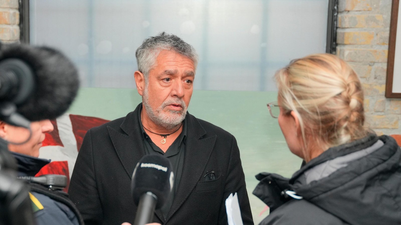 Piglets will stop hungry in a controversial art exhibition in Denmark