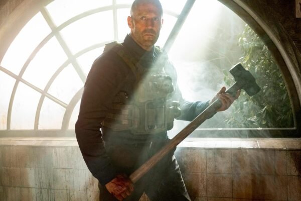 'A working man' of Statham takes number 1 at the box office