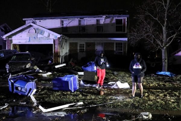 At least 13 dead as severe storms sweep the west medium