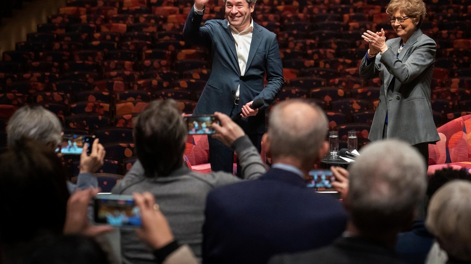 Dudamel wants to lead the 'Die Walküre' concert performances in the Los Angeles Final Philharmonic season