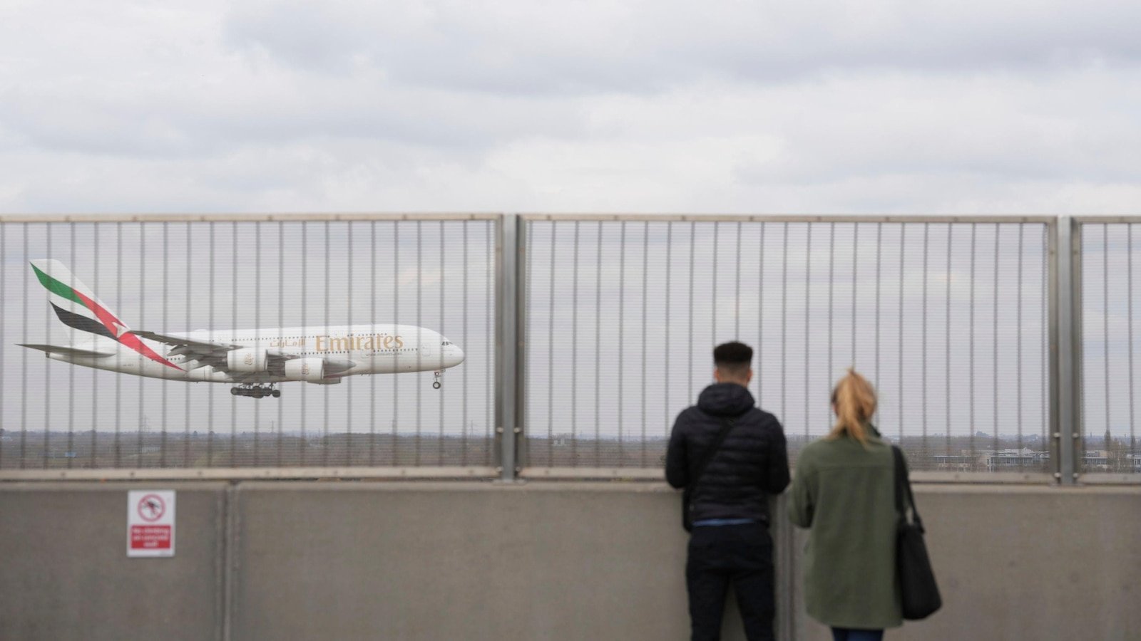 Heathrow defends his answer as questions about why a fire closed the airport for so long