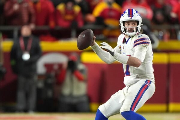 Invoices reward Allen with a new contract after the NFL MVP season. The agreement is worth $ 330 million, says AP Source