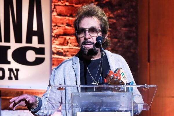 June Carter Cash, Kenny Chesney and Tony Brown will join the country's hall of fame