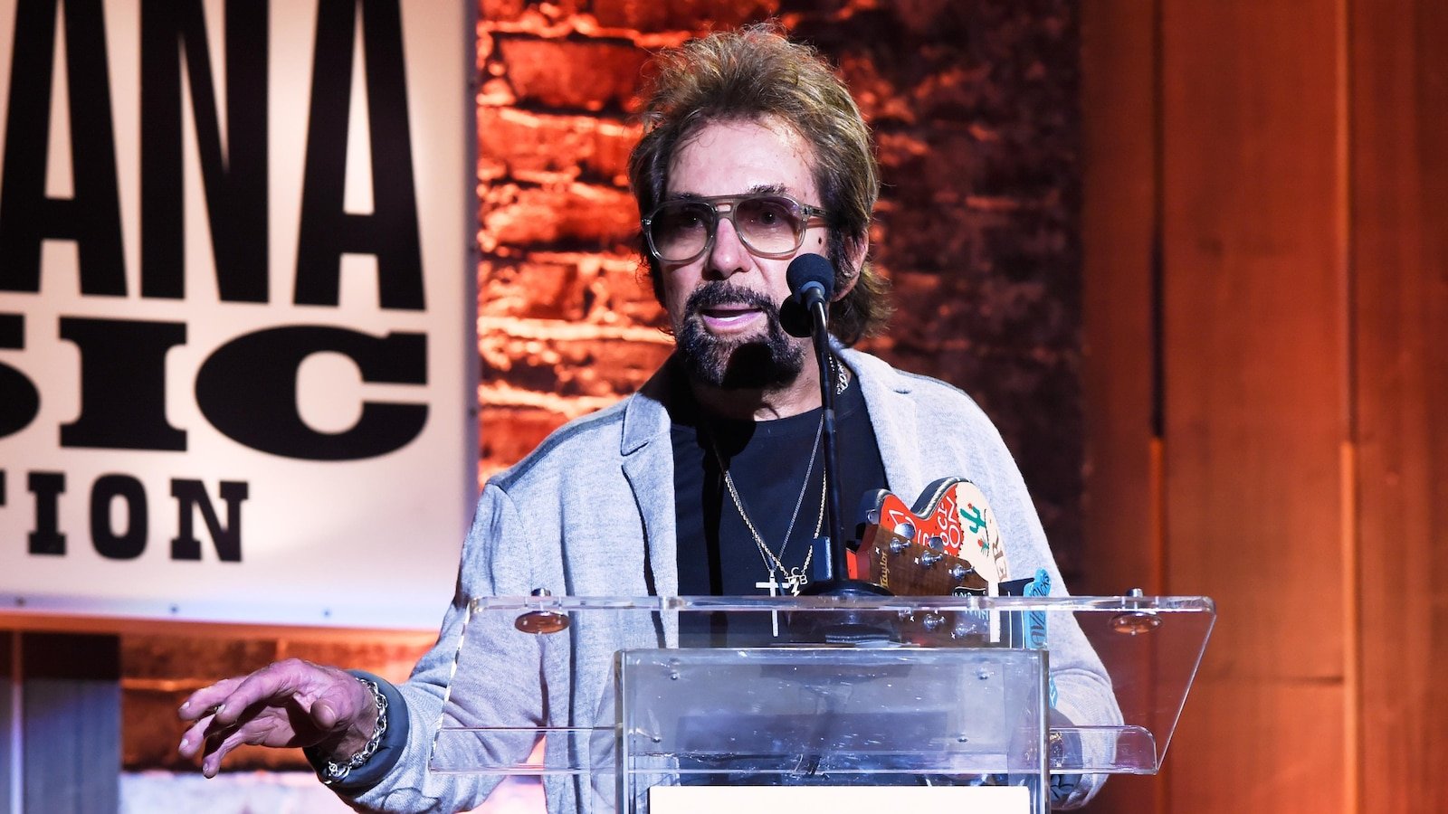 June Carter Cash, Kenny Chesney and Tony Brown will join the country's hall of fame