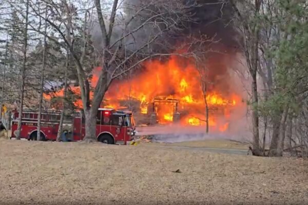 Little plane crashes in the suburb of Minneapolis, says Faa
