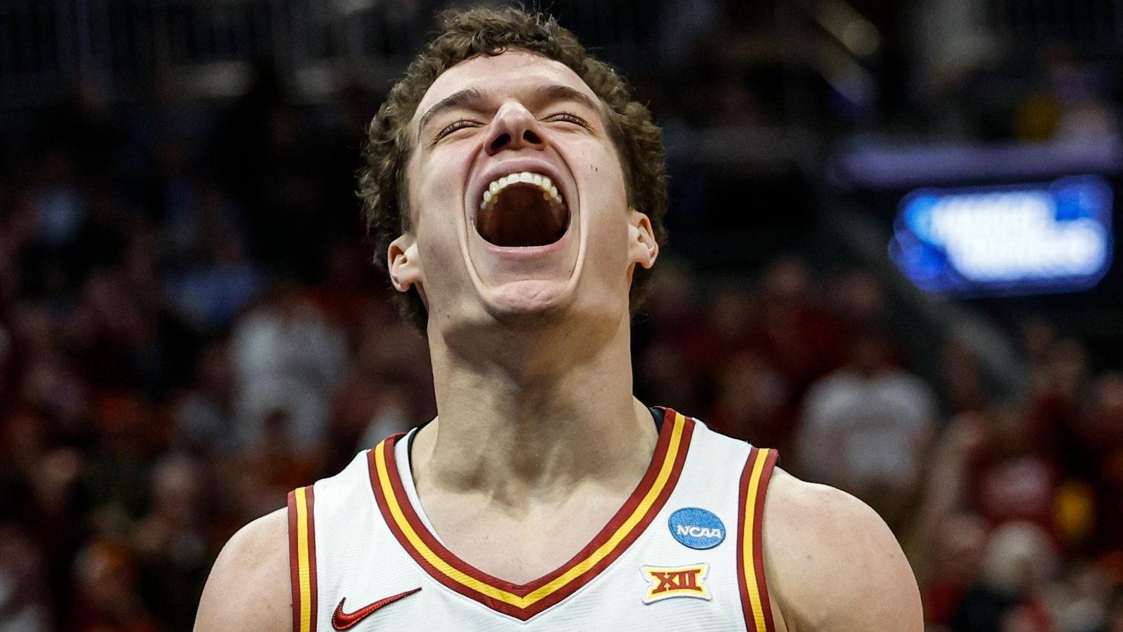 Momcilovic is starring Iowa State Niquea Lipscomb 82-55 in the NCAA tournament