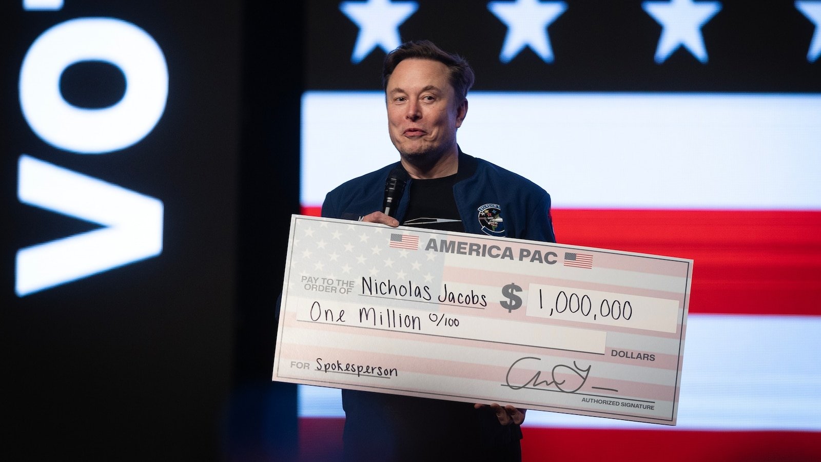 Musk delivers $ 1 million checks after efforts to block the draws in court are rejected