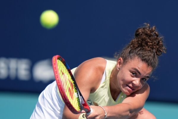 Paolini becomes the first Italian female player to make Miami Open tennis semifinals
