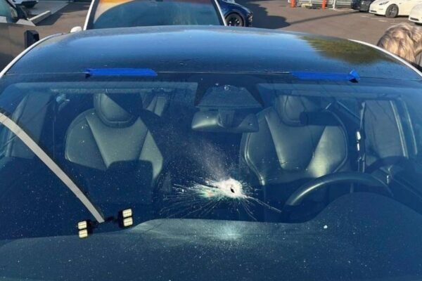 Police investigate the night shots that broke windows at the Tesla dealership Police investigate the night shots that broke windows at the Tesla dealership