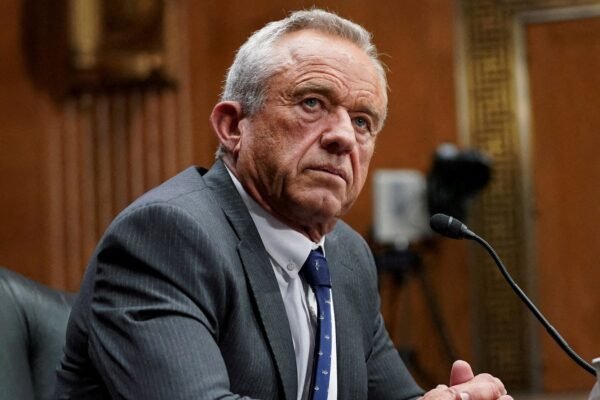 RFK Jr. claims measles can be treated with vitamin A, linked to a poor diet. This is what science says.