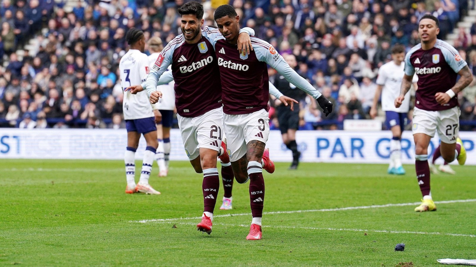 Rashford scores the first goals for Villa in Easy Win in the quarterfinals of the FA Cup