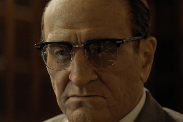 Review of the film: even 2 of Niros are not enough to make 'Alto Knights' a successor of 'Goodfellas'