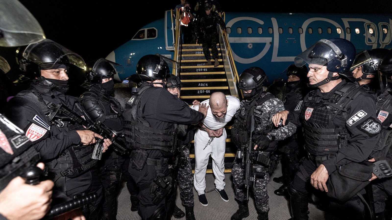 The Trump administration ignores the judge's order to change deportation aircraft: Fuentes