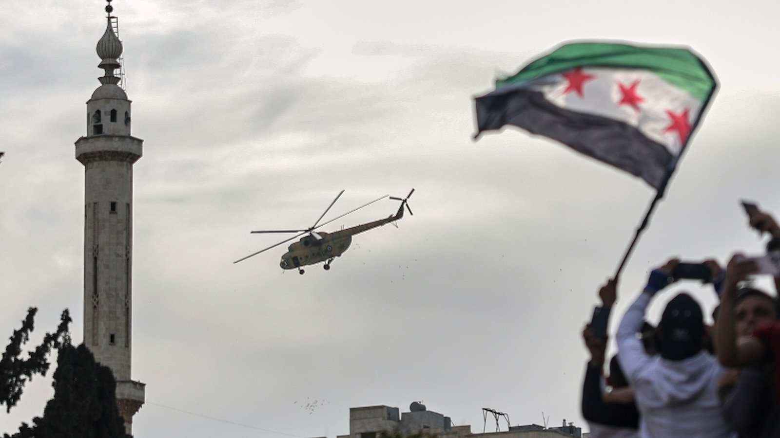 The United States embassy in Syria tells Americans to leave, warn about 'imminent potential attacks'