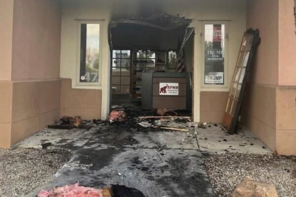 The authorities investigate a harmful fire at the headquarters of the Republican Party of New Mexico