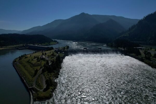 The car that is taken from an oregon river could have belonged to a family that disappeared in 1958