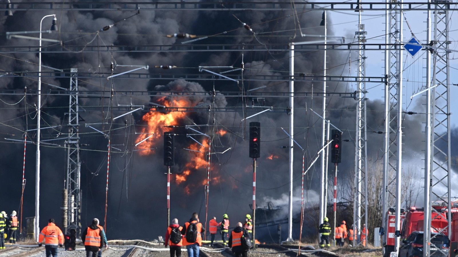 The cargo train is derailing in the Czech Republic, causing a great chemical fire