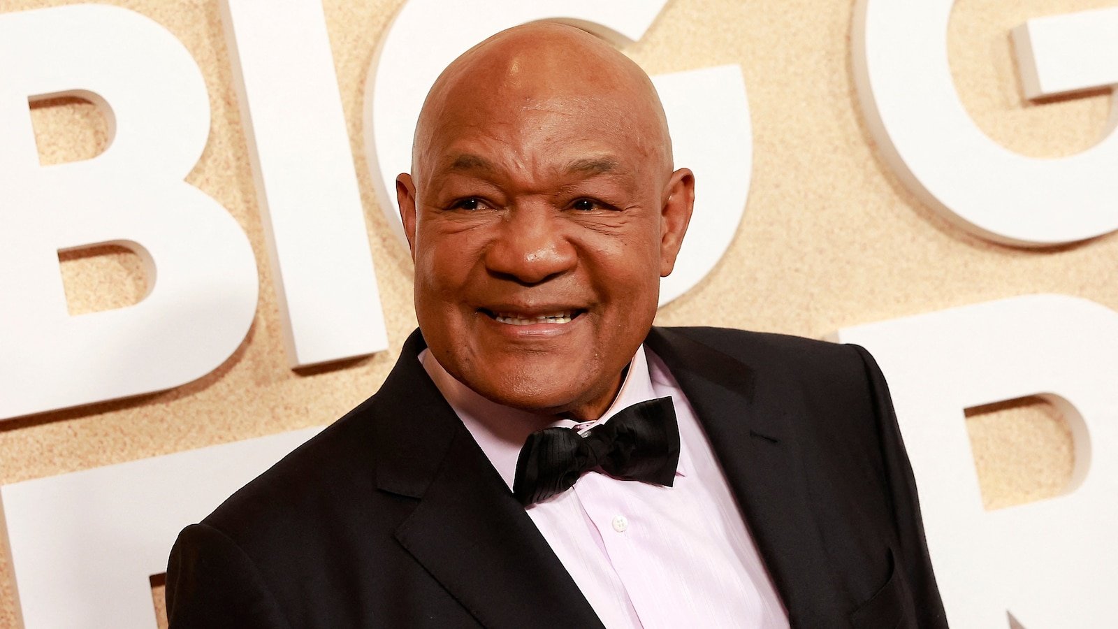 The heavyweight champion of Boxing George Foreman dies at age 76