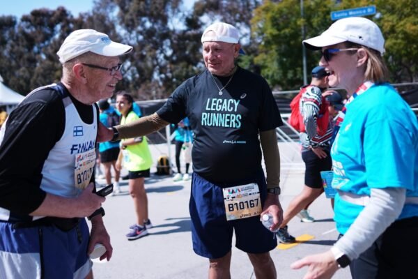 These dedicated runners have made every Los Angeles marathon for almost 4 decades