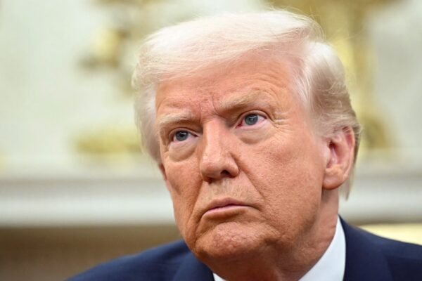 Trump points to Paul Weiss's law firm, restricting government access