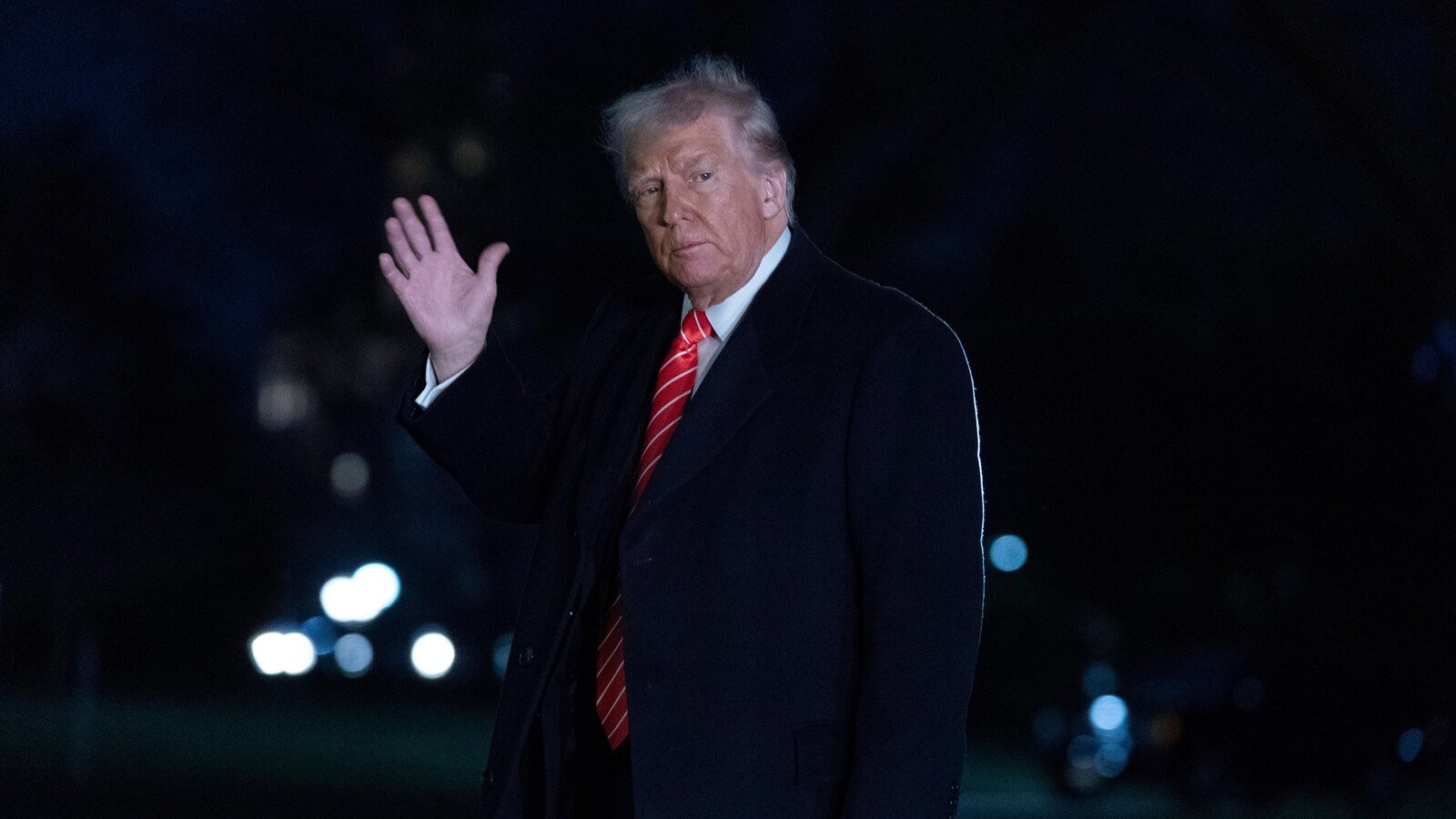 Trump says that countries that buy Venezuelan oil will face a 25% rate