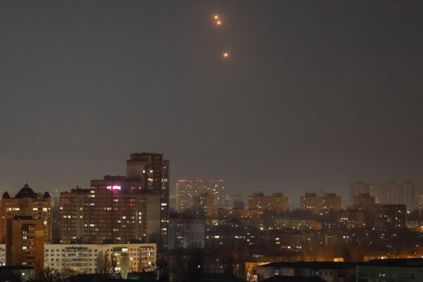 Ukraine reports 264 Russian drone attacks in 48 hours in the middle of Trump AID