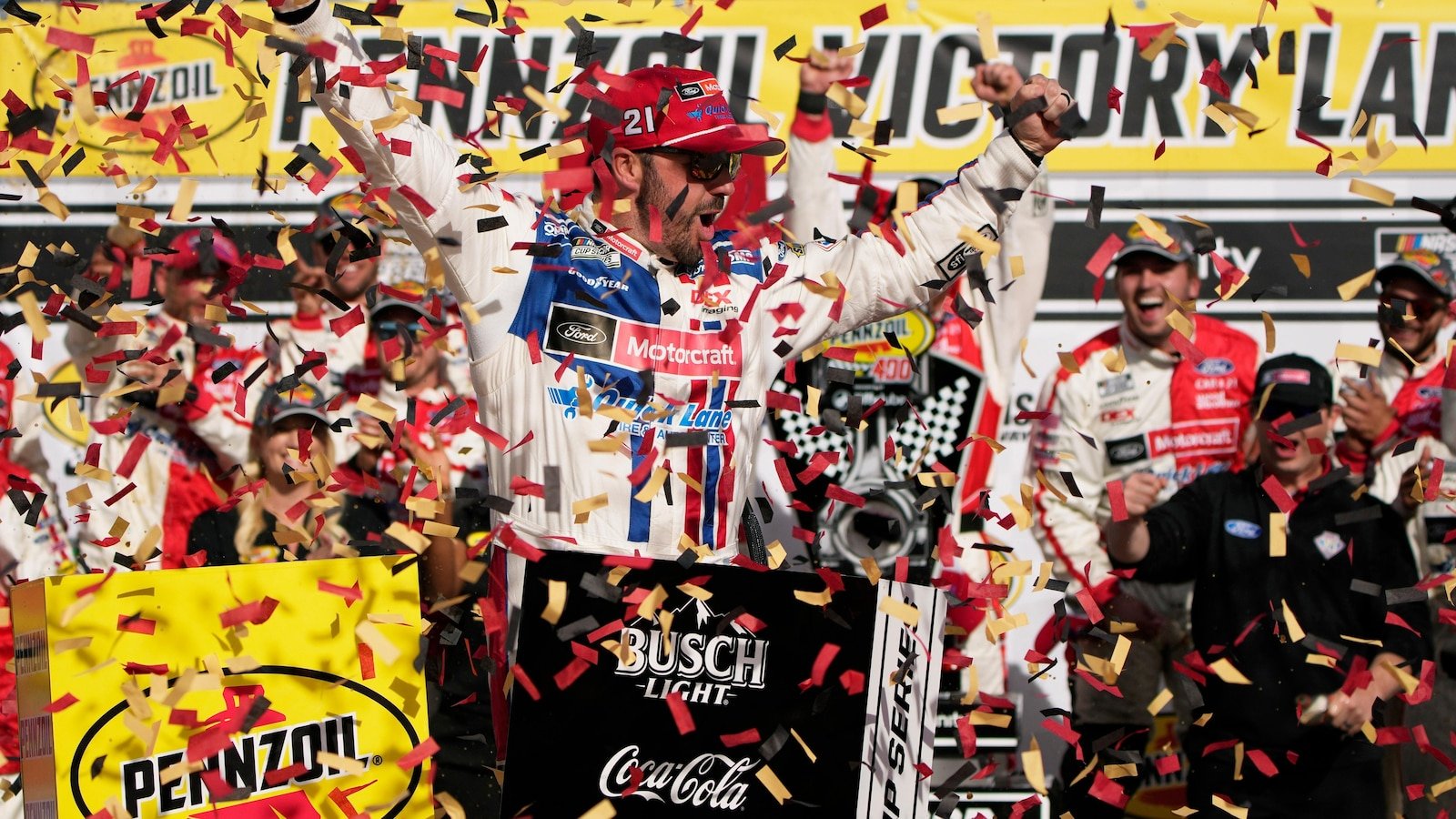 Wood Brothers Racing makes Martinsville a triumphal return