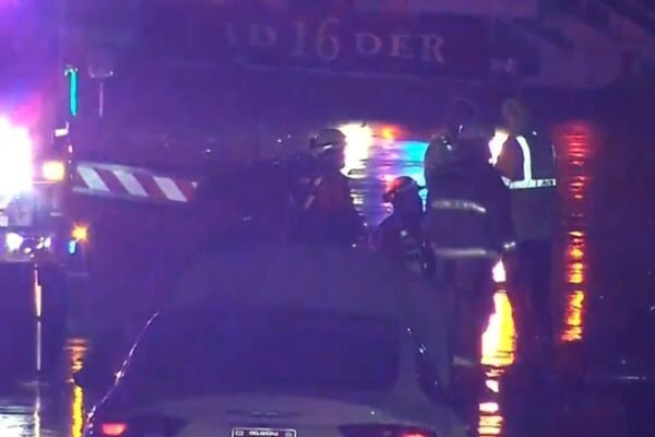 2 Missing after flooding Barran vehicles in Oklahoma