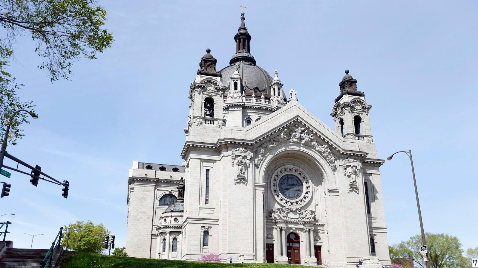 A list of the largest settlements reached by organizations and victims of sexual abuse