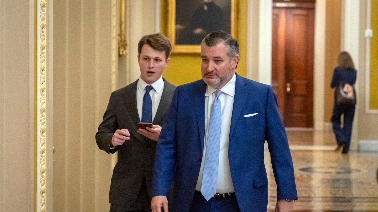 Air traffic controllers to obtain more support after a fight and more fresh failures at Washington airport