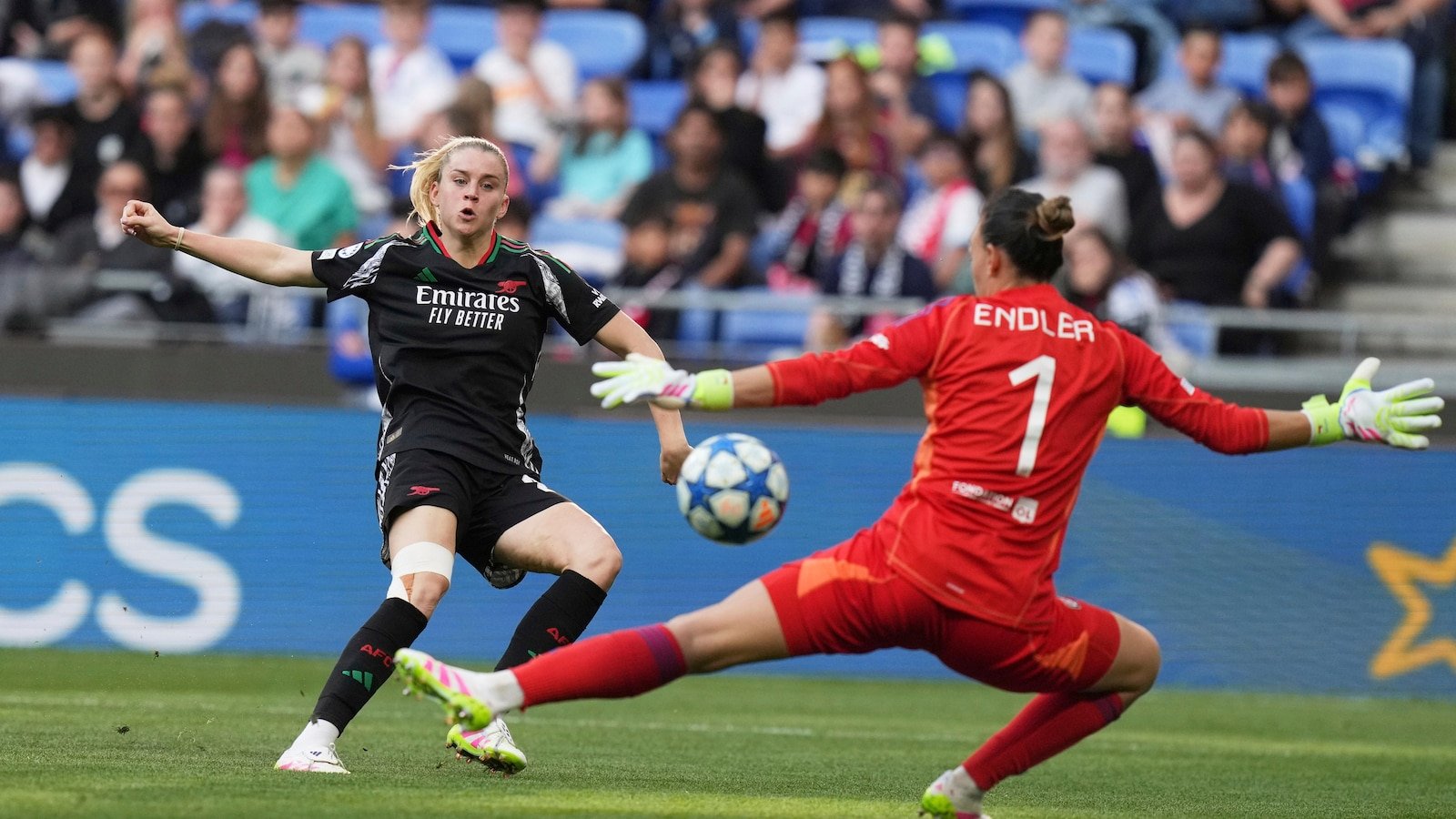 Arsenal Stuns 8 times Lyon Champion with 4-1 Victoria to reach the final of the Women's Champions League