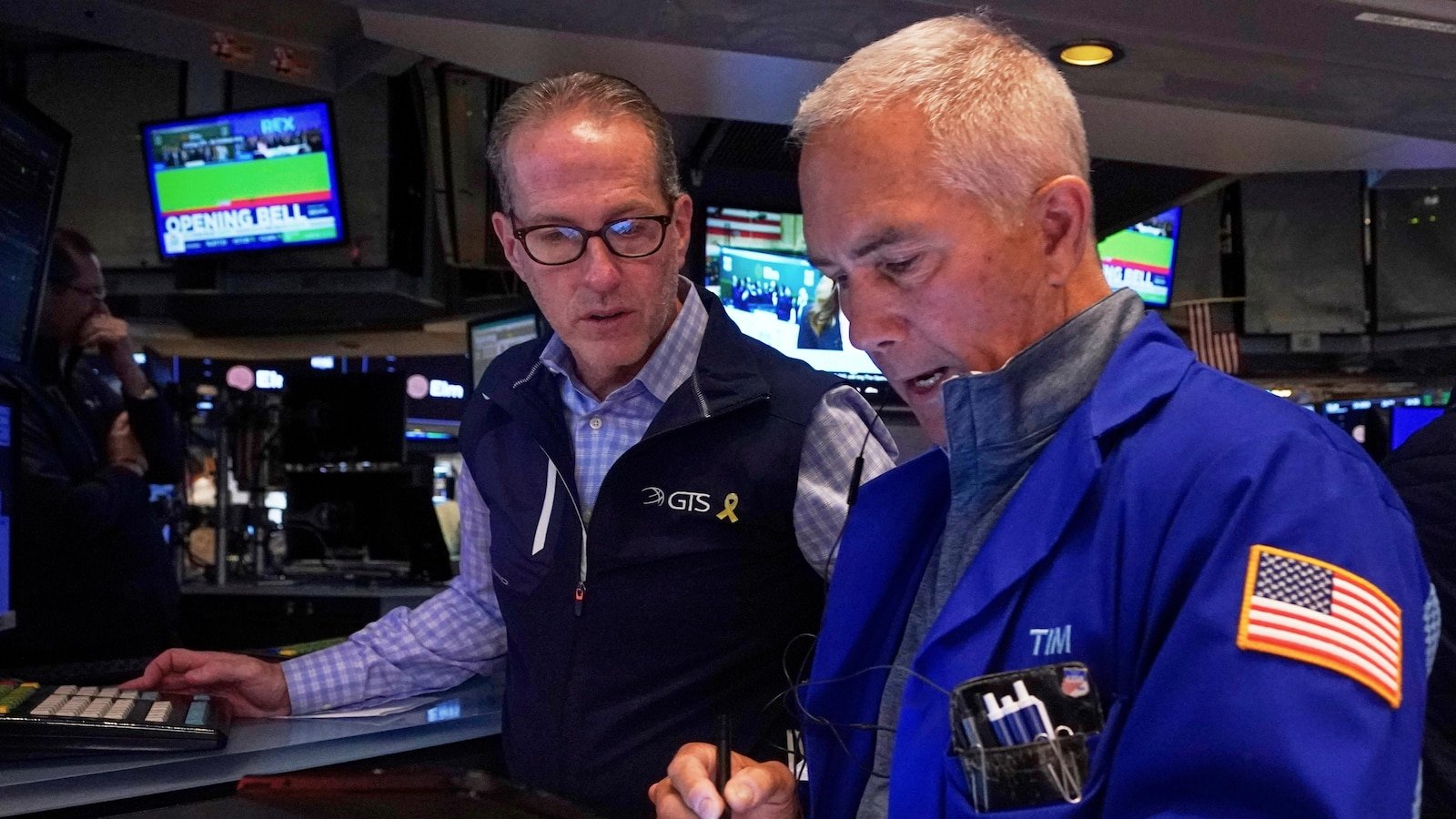 Asia shares mixed trade as uncertainty persists on Trump's tariff plans