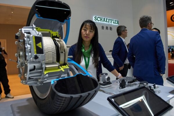 Automobile manufacturers focus on the global market, Shide to the United States for tariffs in Shanghai's auto show