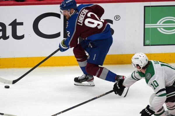 Avalanche captain, Gabe Landeskog, returns to alignment for game 3 after losing 3 years with knee injuries