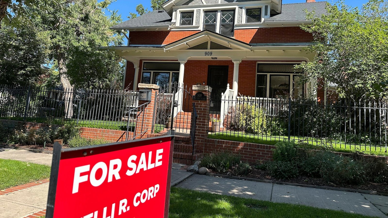 Average US rate. UU. In a mortgage of 30 years to 6.64% for the second fall in 2 weeks