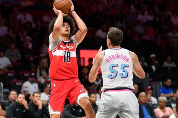 Bub Carrington arrives at the winner of the game as time expires to lift the Wizards beyond Play-in Bound Heat 119-118