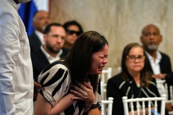Burials begin as the search ends victims in the collapse of the Dominican nightclub that killed 221
