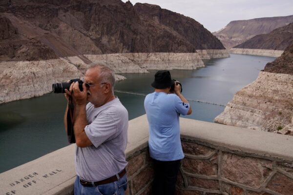 Camps, visiting centers in federal lakes are being closed in the middle of Trump's budget cuts
