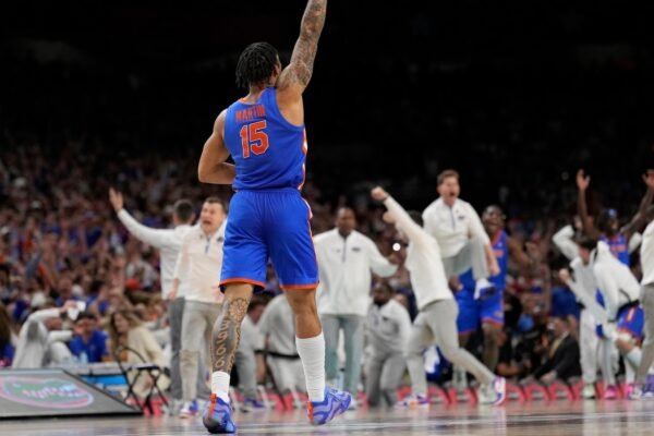 Florida wins his third national title and denies Houston his first