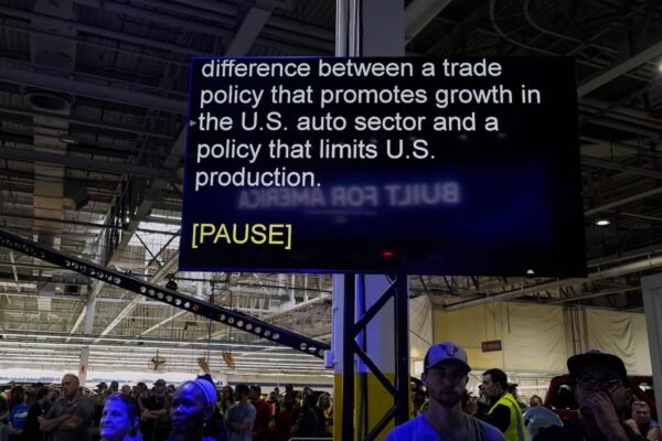 Ford CEO welcomes relief in rates, but says that more work is needed in commercial policies to stimulate growth