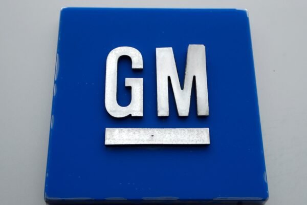 GM remembers almost 600,000 Cadillac, Chevrolet and GMC cars