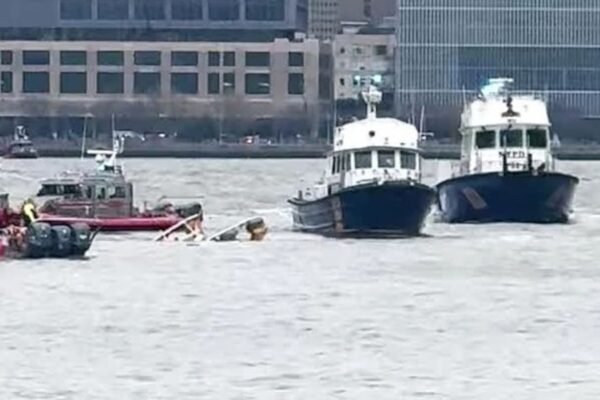 Helicopter crashes in the Hudson River in New York City, the 6 on board killed: Fuentes