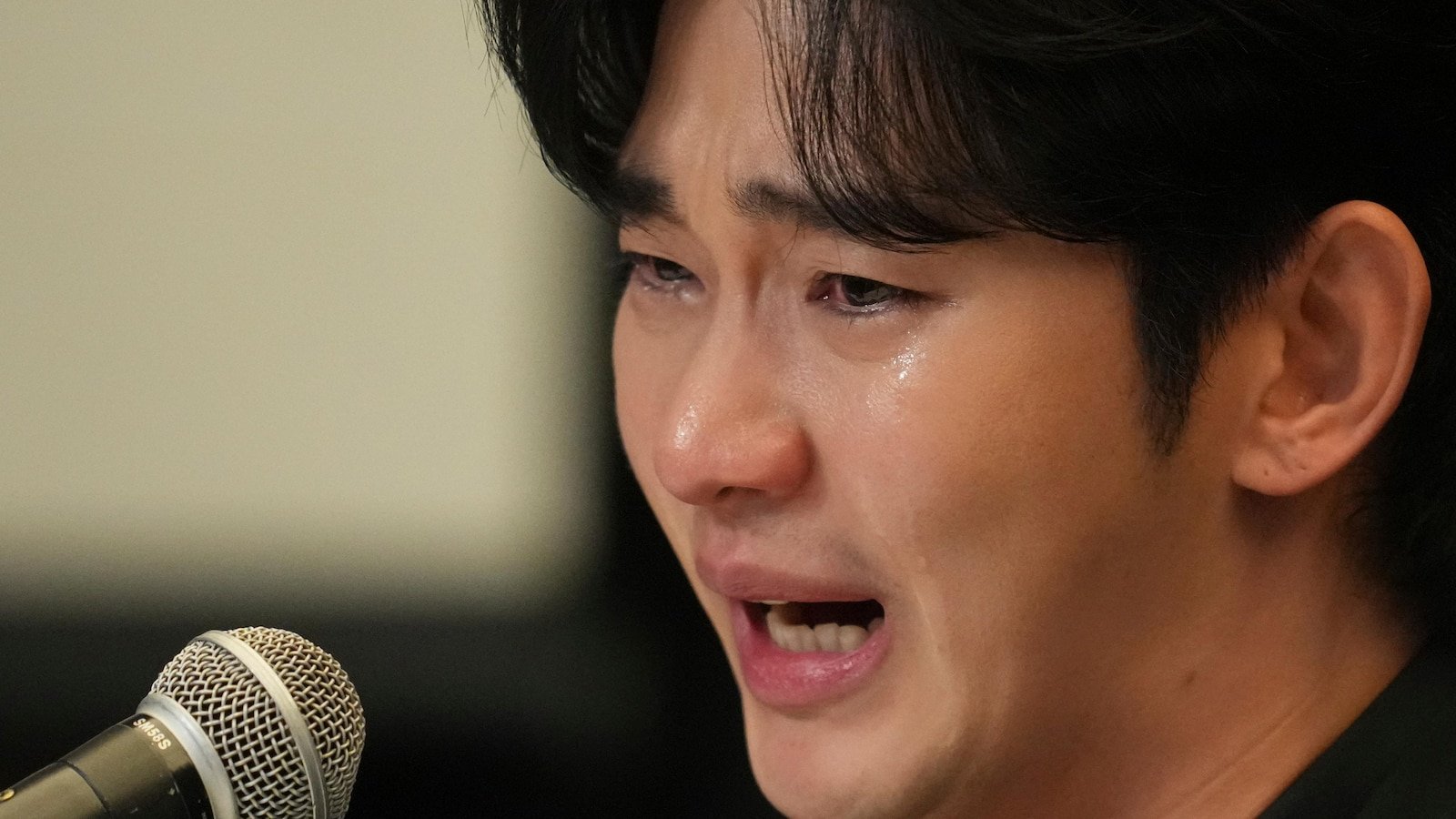 How does the South Korean society treat celebrities in crisis? A new case raises questions