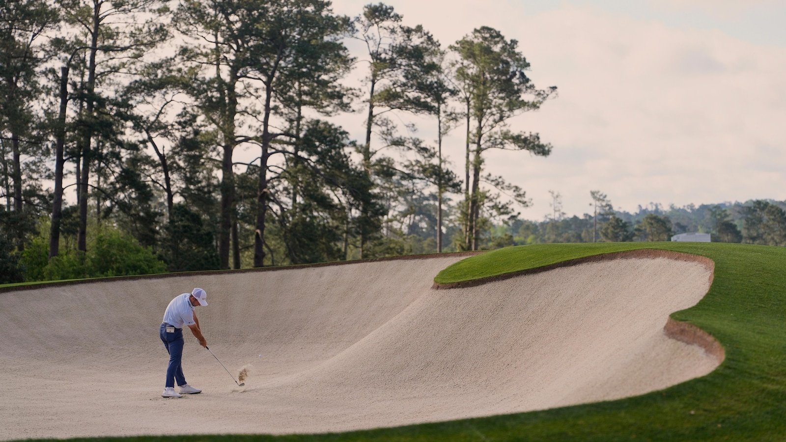 Justin Rose is at the head in the Masters and the hope of staying there this time
