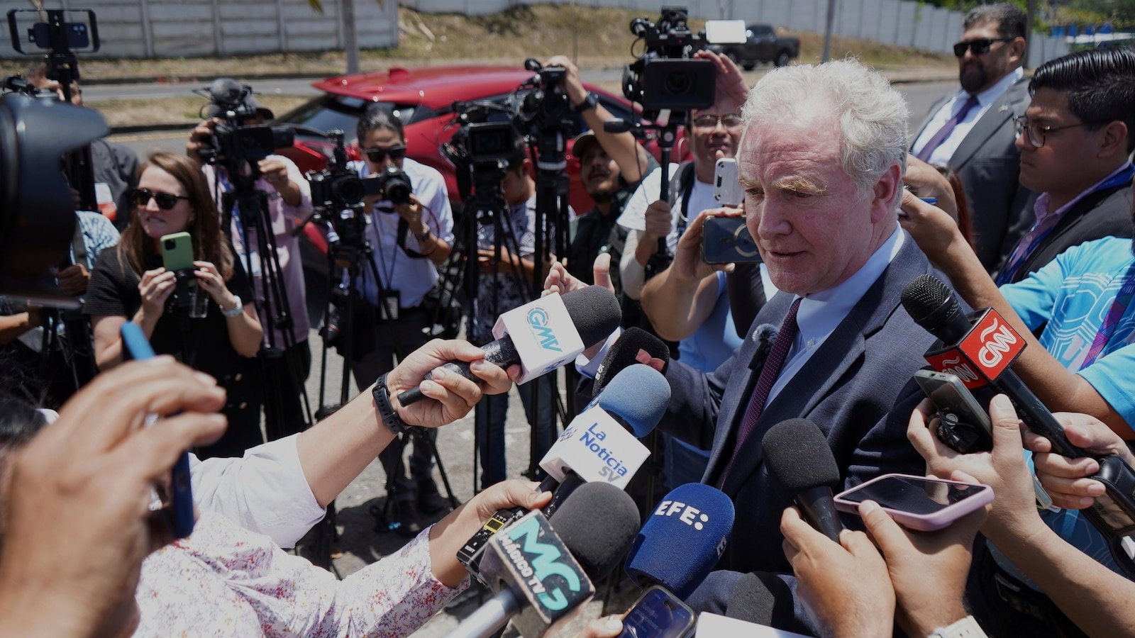 Maryland's senator, Van Hollen, gathers with El Salvador vice president in impulse for the liberation of Abrego García