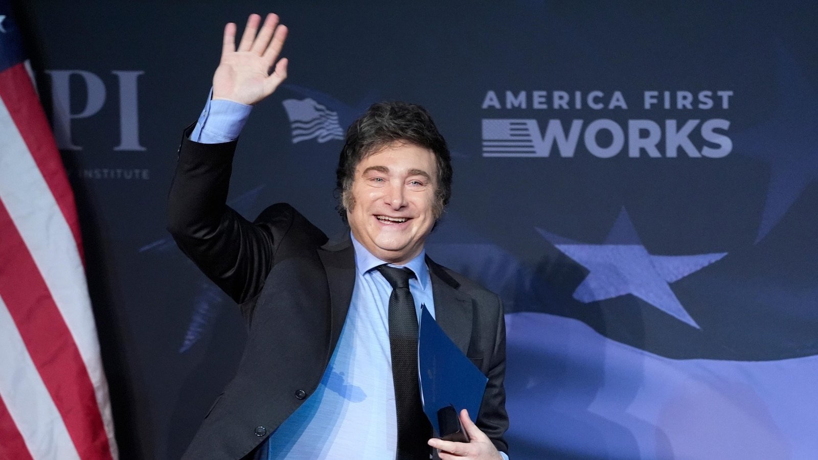 Milei from Argentina doubles Trump's joke while the world wobbles for commercial shock