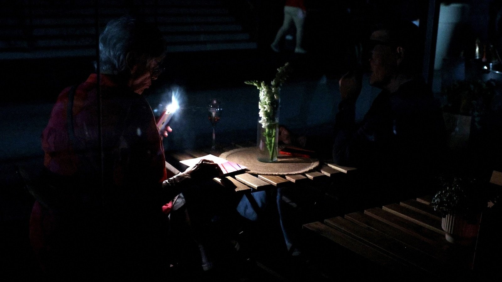 Millions without energy when interruptions arrived in Spain, Portugal and parts of France, Spanish officials say