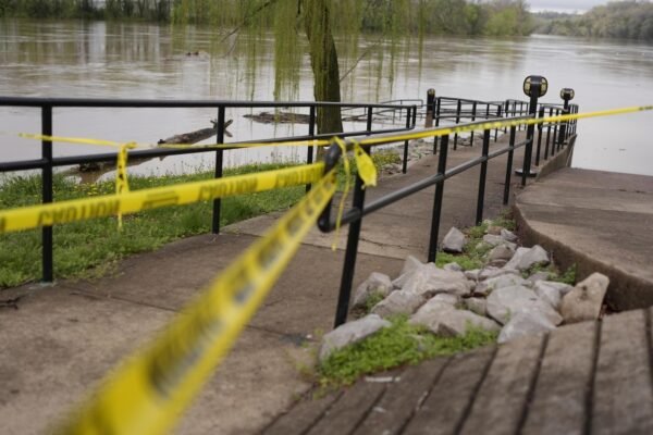 More torrential rains and sudden floods are expected in the south and the western medium of the floods.