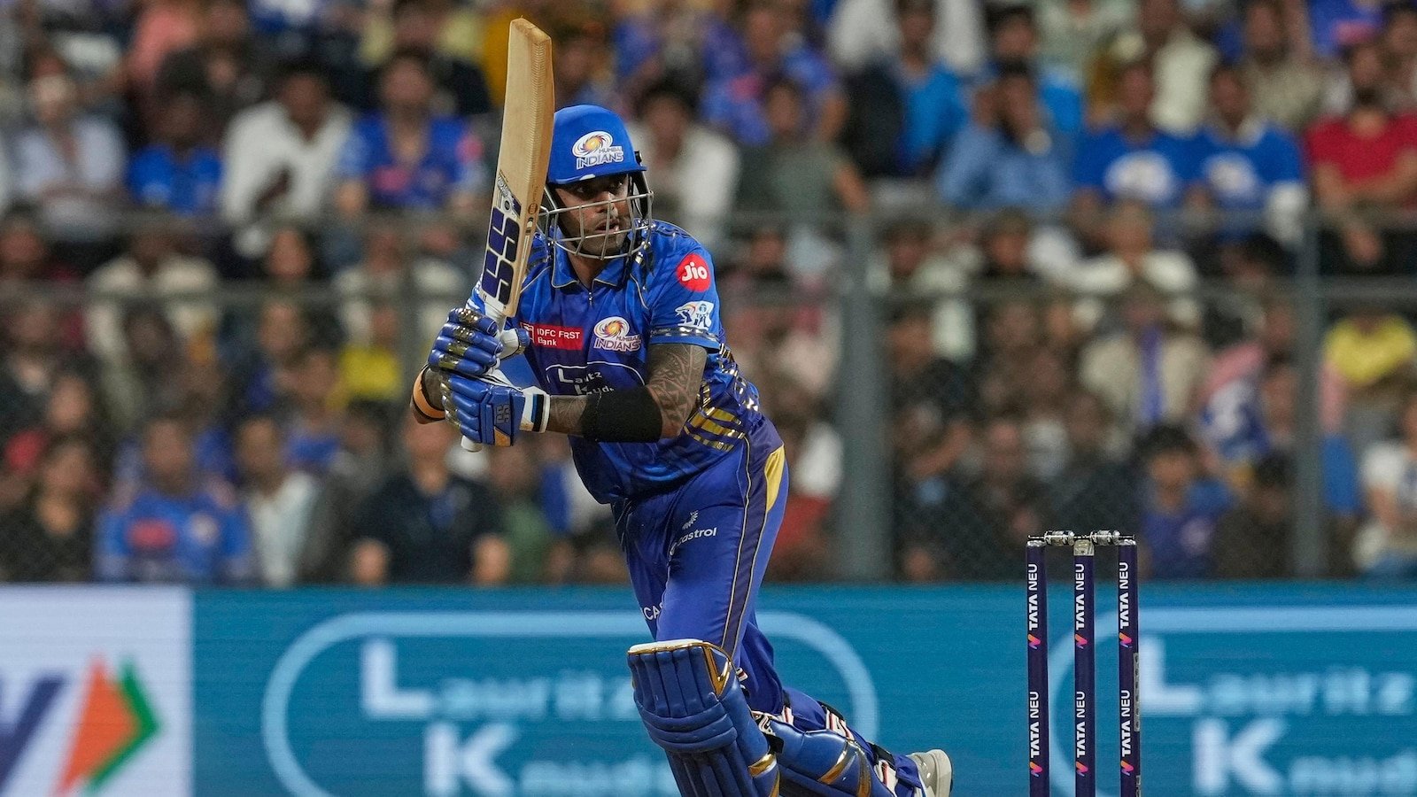 Mumbai limits Hyderabad's batting power to 4 WICKET notches in IPL