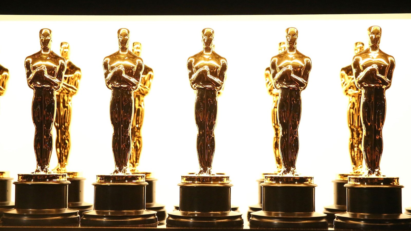 Oscar's mandate voters see all nominated films, establish new rules for AI and refugees filmmakers
